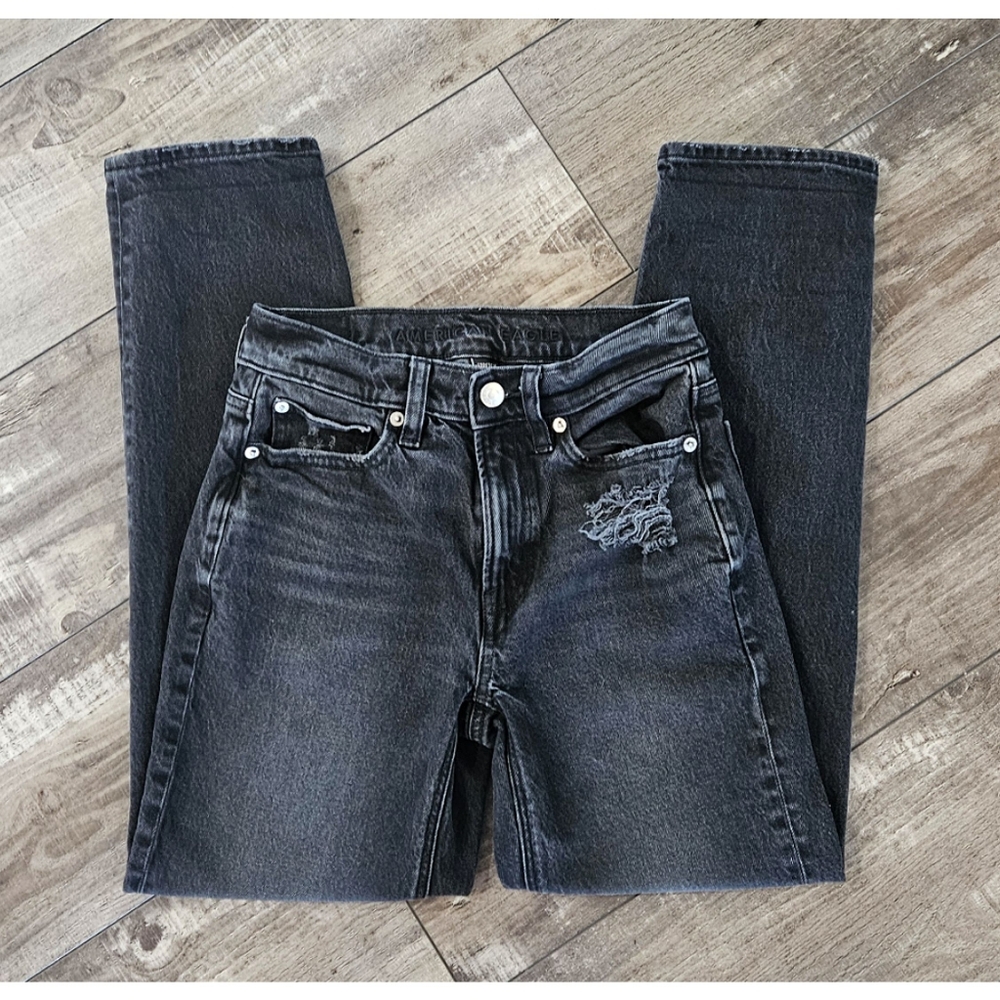 AMERICAN EAGLE Black Stretch Super High Rise Ankle Straight Jean Size 00 / 24/25